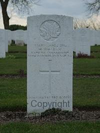 Wulverghem-Lindenhoek Road Military Cemetery - Walker, H